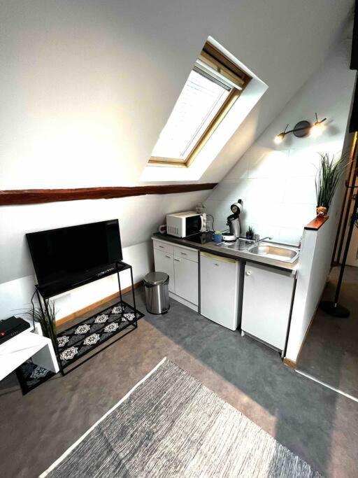 Tres Beau Studio Mansarde, Centre De Bourges Apartment Exterior photo